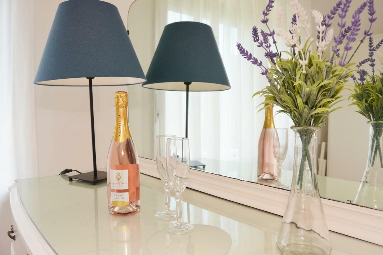 Leccelite Apartment Bagian luar foto