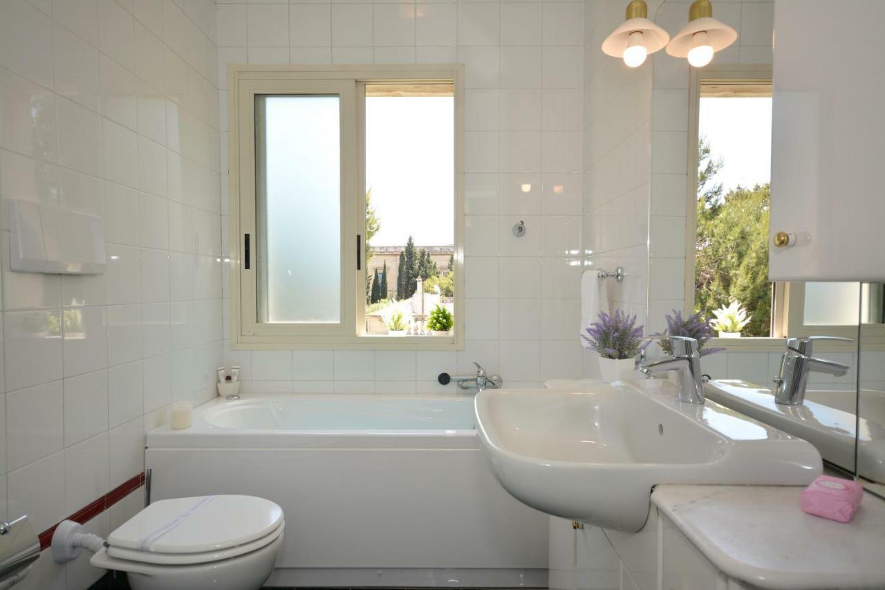 Leccelite Apartment Bagian luar foto